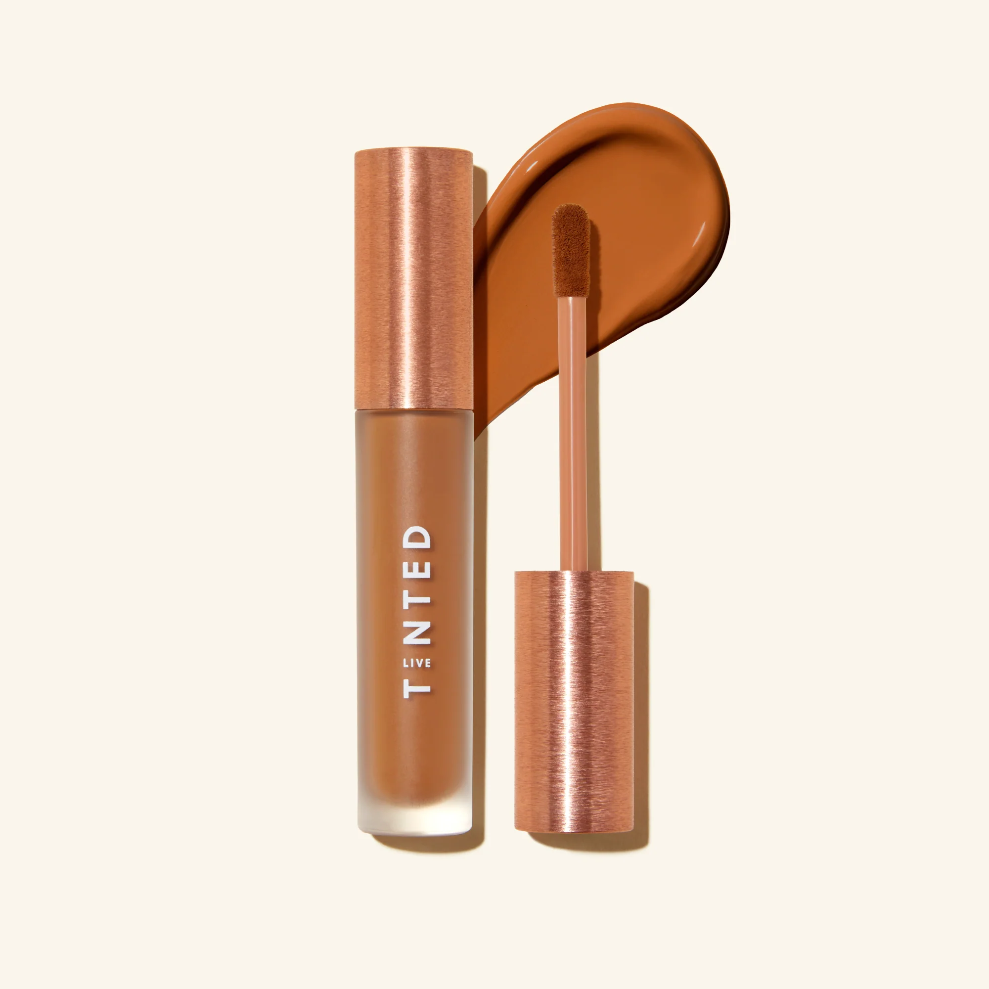HUESKIN Hydrating Serum Concealer - Image 4